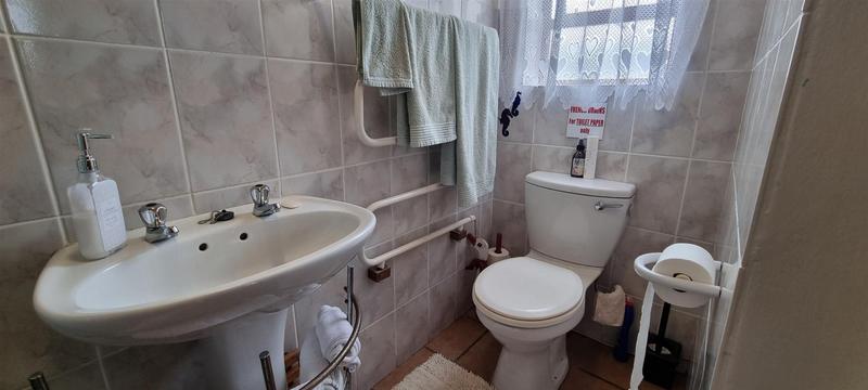 3 Bedroom Property for Sale in Fraaiuitsig Western Cape